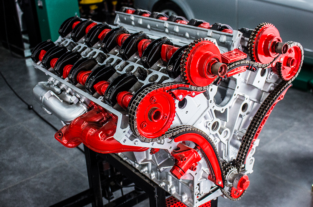 V8發(fā)動(dòng)機(jī)