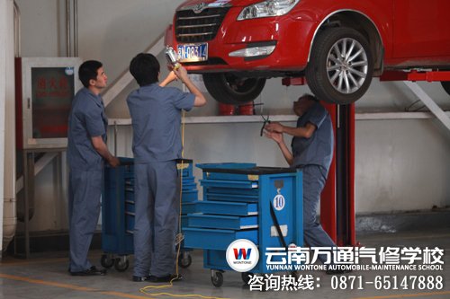 汽車美容行業的發展前景-云南萬通汽修學校
